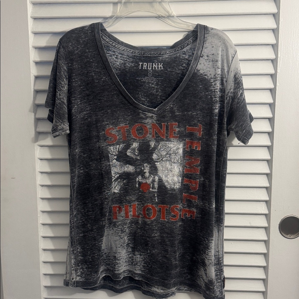 STONE TEMPLE PILOTS Core by TRUNK LTD Concert Burnout V-Neck Tee Grey Small